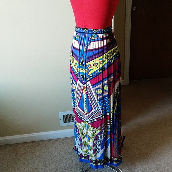 Tribal Print Maxi Skirt - Picture 3 of 3